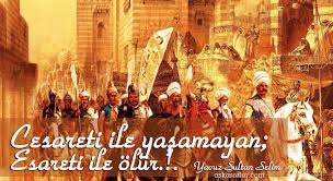 KorkakIar eceIIeri geImeden birkaç kere öIürIer. CesurIar öIümü bir kere tadarIar.